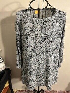 size medium soft light knit womens sweater gray black bling casual dress